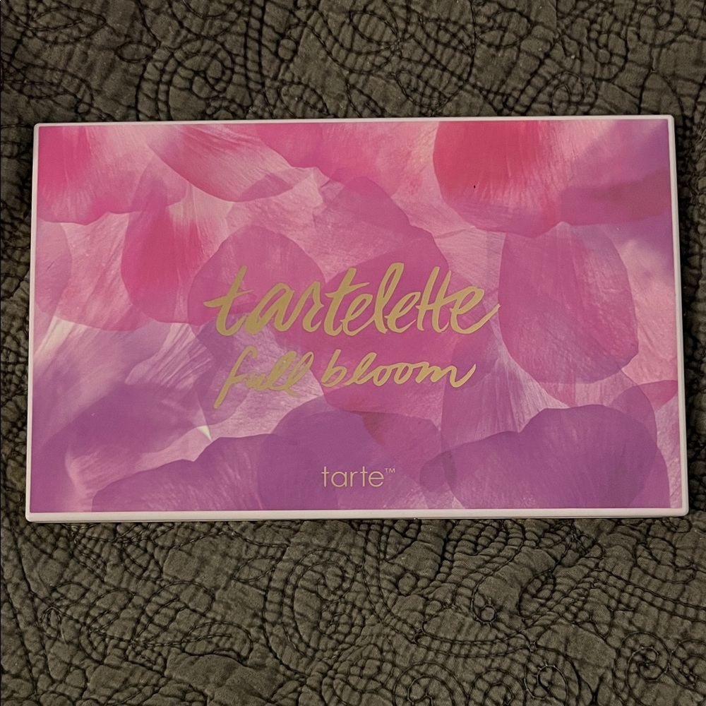 Tarte Tartelette Full Bloom 28 Shade Palette